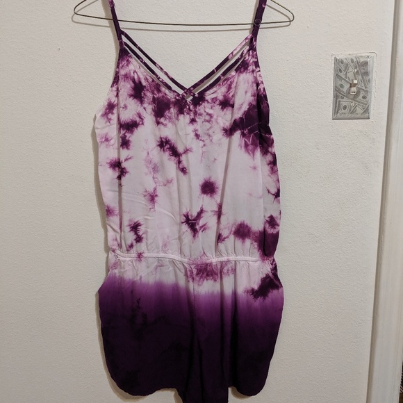 Clothes - Picture 7 of 8